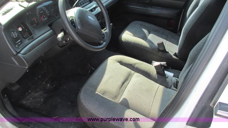 image for item B5941 2003 Ford Crown Victoria Police Interceptor
