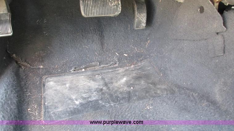 image for item B5941 2003 Ford Crown Victoria Police Interceptor