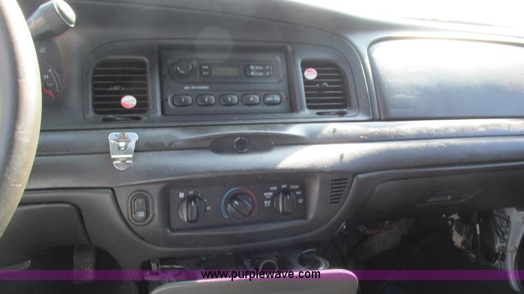 image for item B5941 2003 Ford Crown Victoria Police Interceptor