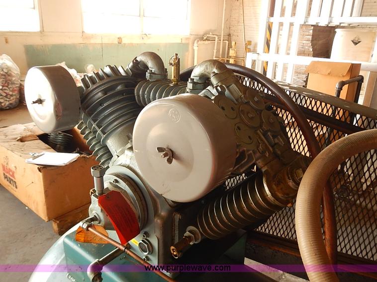 image for item BD9776 1967 Saylor-Beall air compressor