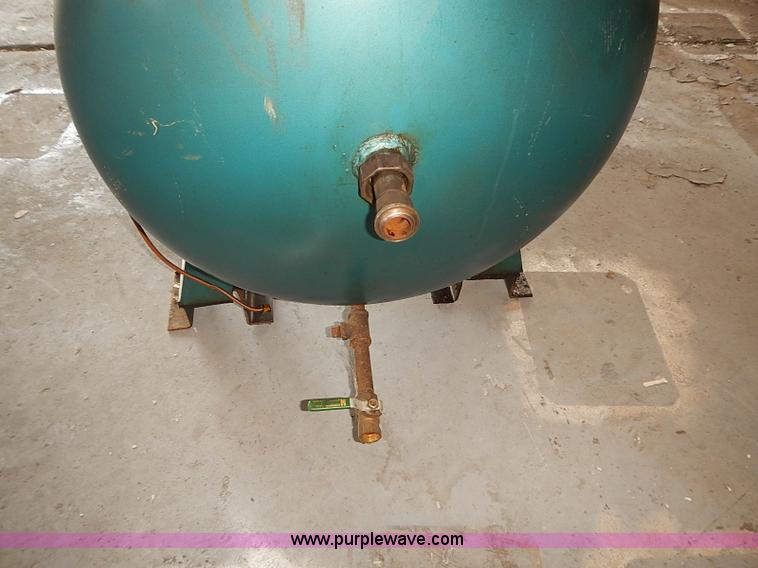 image for item BD9776 1967 Saylor-Beall air compressor