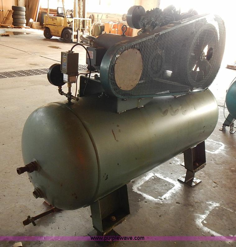 image for item BD9777 1983 Saylor-Beall 745-120 air compressor