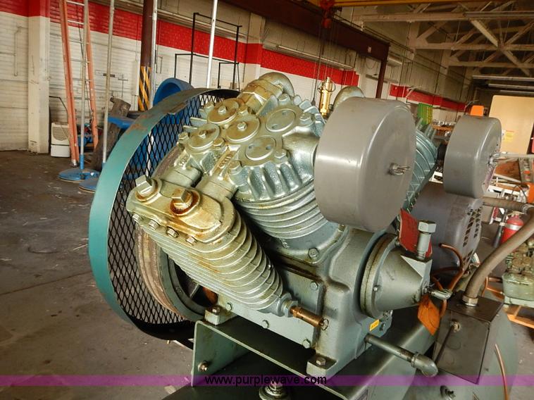 image for item BD9777 1983 Saylor-Beall 745-120 air compressor