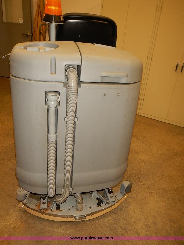 image for item BD9778 2003 Advance Hydro-Retriever HR2800 riding floor scrubber