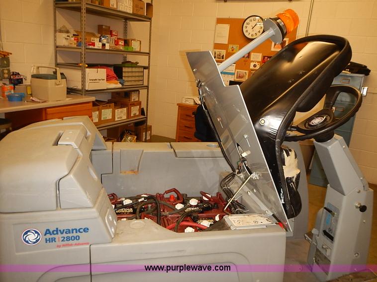 image for item BD9778 2003 Advance Hydro-Retriever HR2800 riding floor scrubber