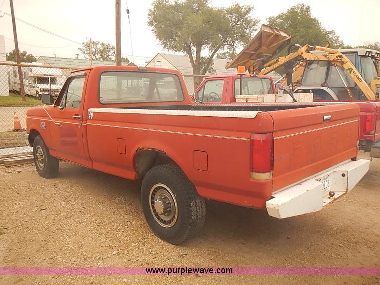 image for item BD9781 1991 Ford F250 Custom pickup truck