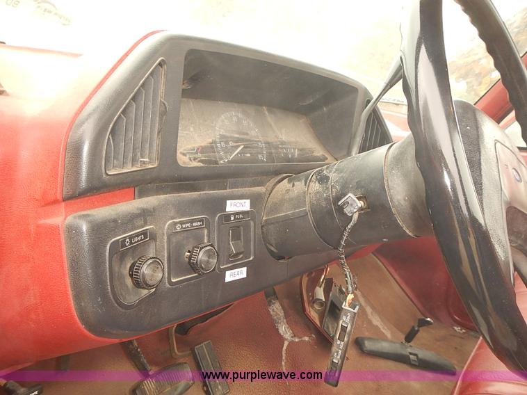 image for item BD9781 1991 Ford F250 Custom pickup truck