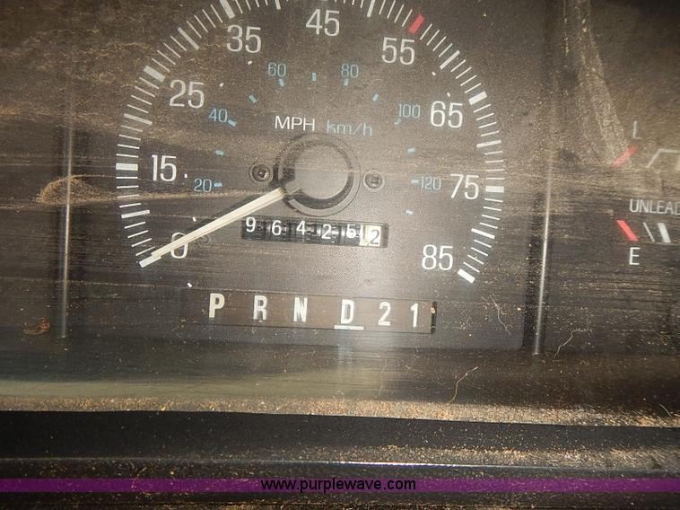 image for item BD9781 1991 Ford F250 Custom pickup truck