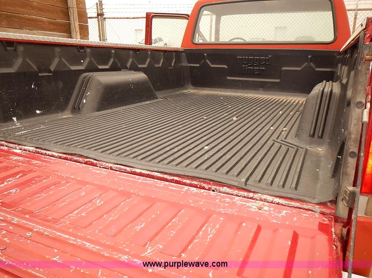 image for item BD9781 1991 Ford F250 Custom pickup truck