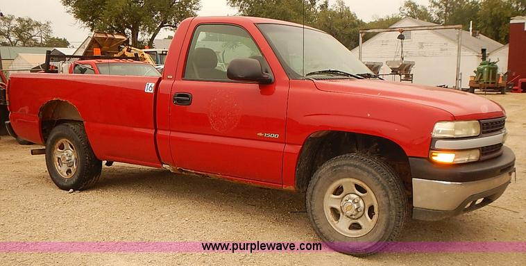 image for item BD9782 1999 Chevrolet Silverado 1500 pickup truck