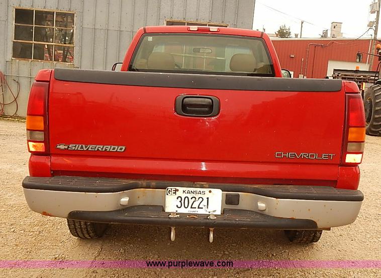 image for item BD9782 1999 Chevrolet Silverado 1500 pickup truck