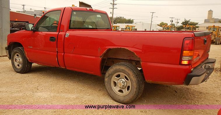 image for item BD9782 1999 Chevrolet Silverado 1500 pickup truck