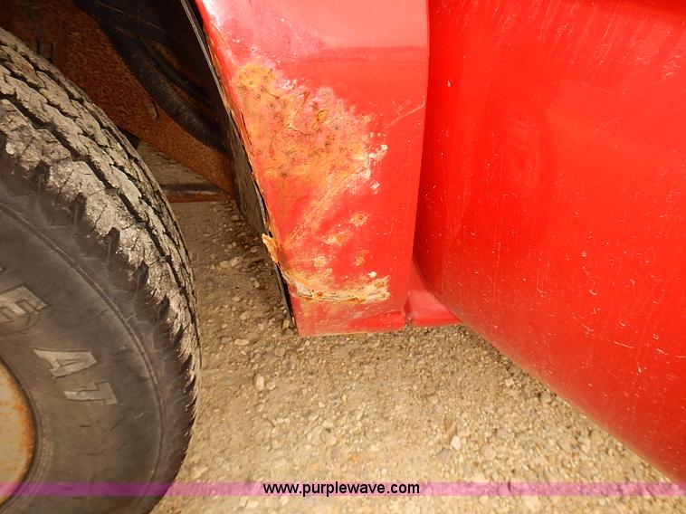 image for item BD9782 1999 Chevrolet Silverado 1500 pickup truck