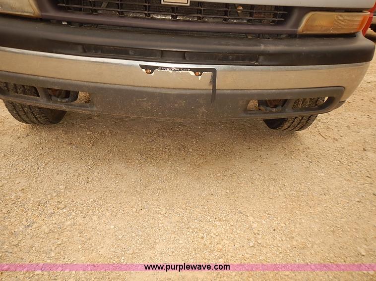 image for item BD9782 1999 Chevrolet Silverado 1500 pickup truck