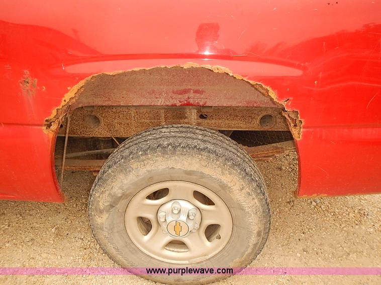 image for item BD9782 1999 Chevrolet Silverado 1500 pickup truck