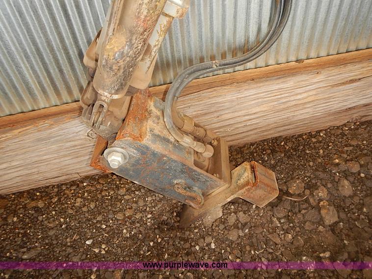 image for item BD9928 Renegade hydraulic utility arm auger