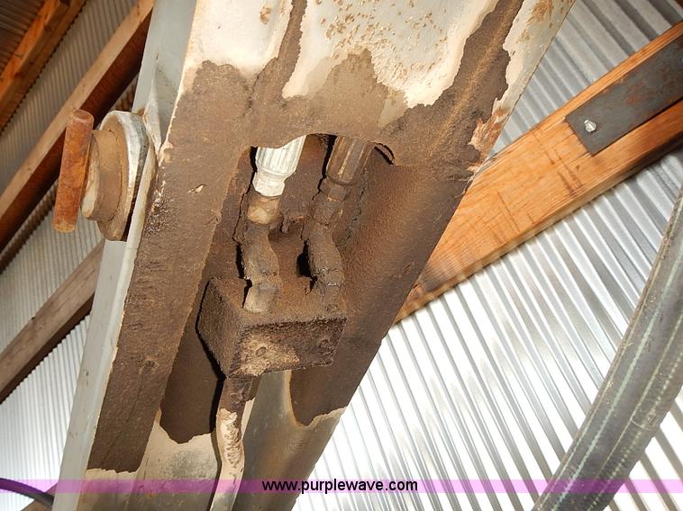 image for item BD9928 Renegade hydraulic utility arm auger