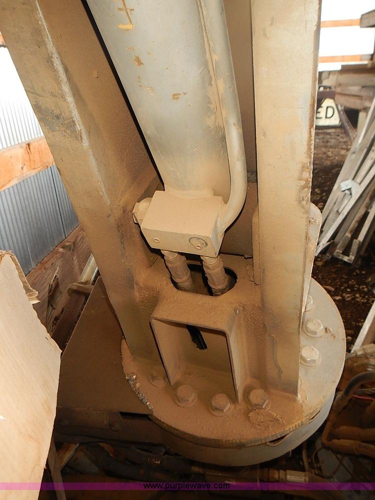 image for item BD9928 Renegade hydraulic utility arm auger