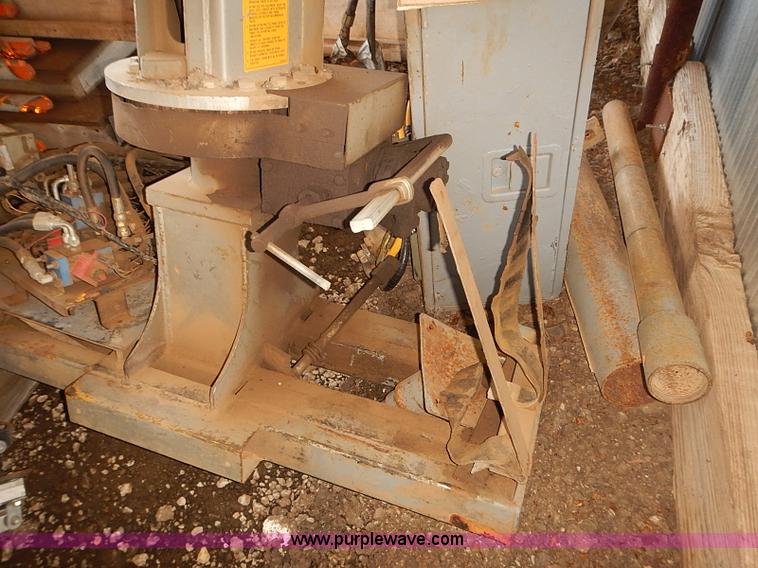 image for item BD9928 Renegade hydraulic utility arm auger