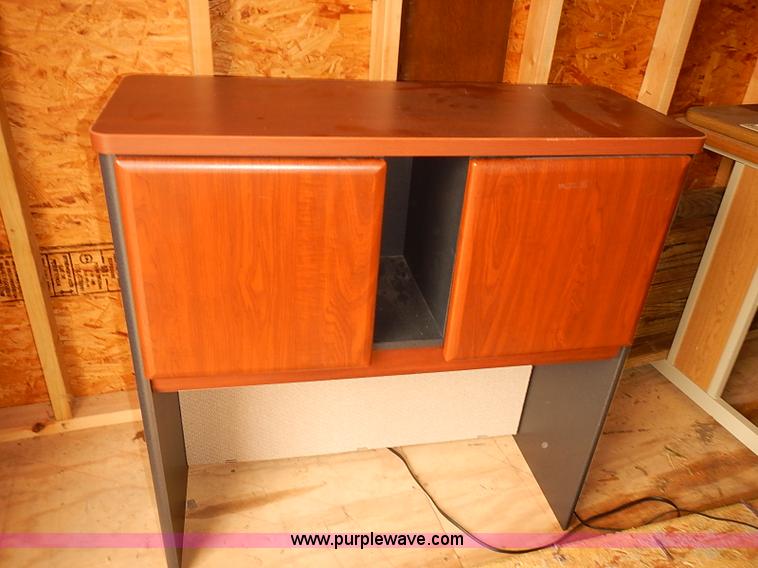 image for item BD9931 Assorted office furniture