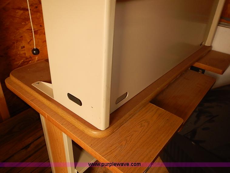 image for item BD9931 Assorted office furniture