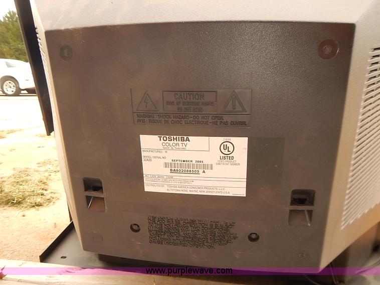 image for item BD9932 (4) Toshiba televisions