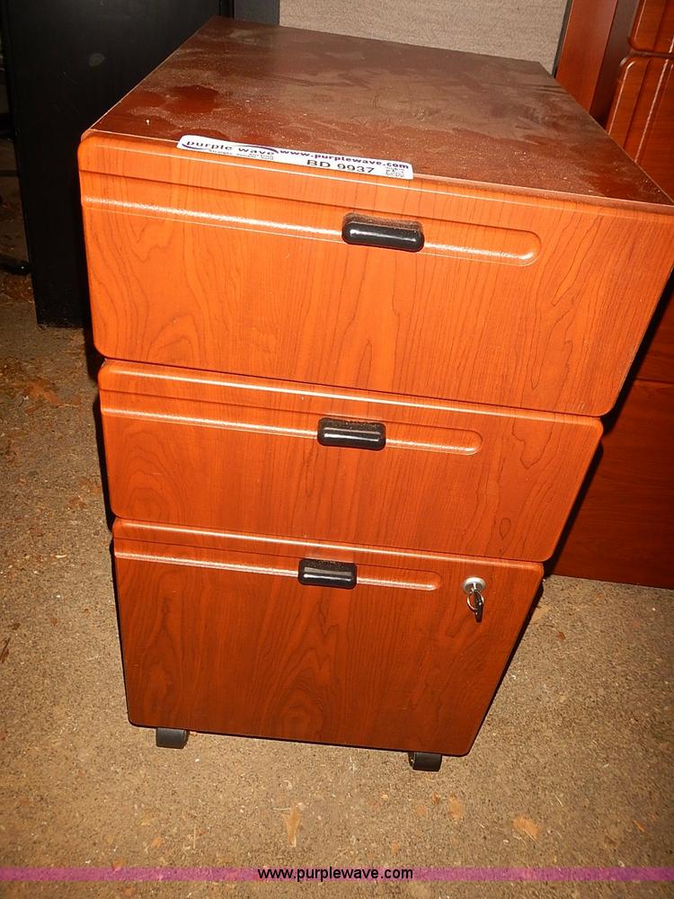 image for item BD9937 Assorted office furniture