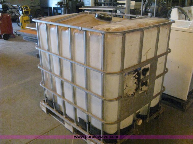 image for item BE9207 300 gallon tote