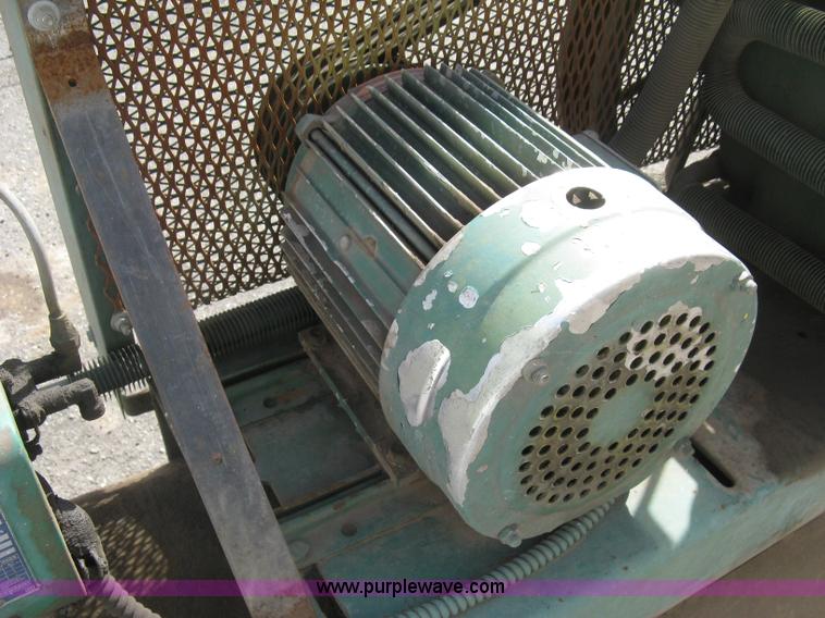 image for item BE9233 Brunner air compressor