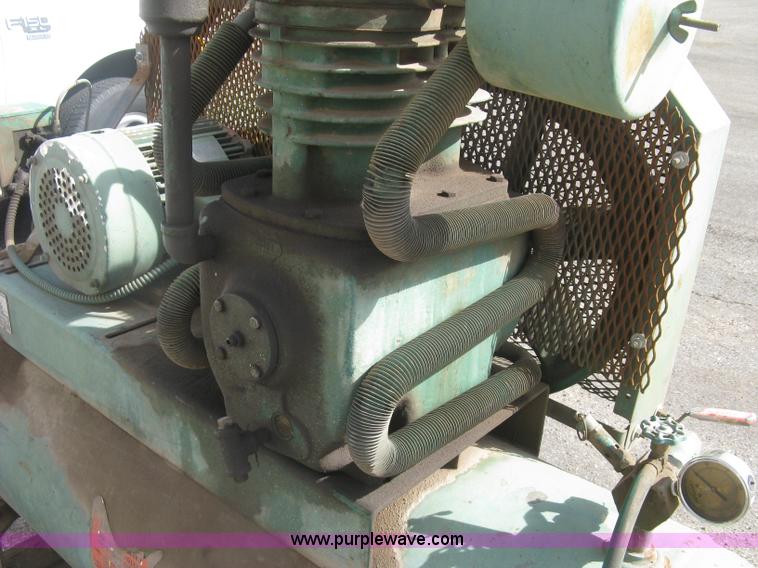 image for item BE9233 Brunner air compressor