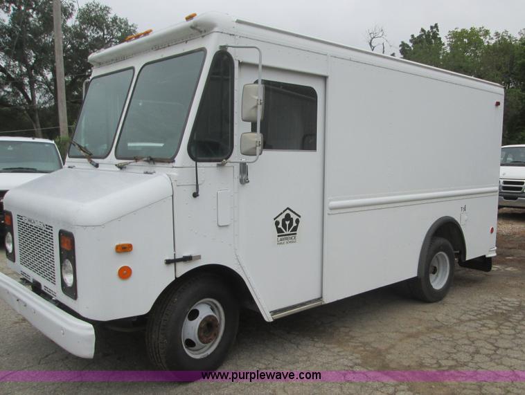 image for item D1219 1997 Chevrolet P30 panel truck