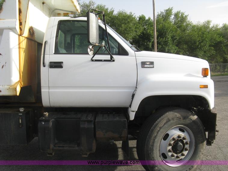 image for item E7874 1998 Chevrolet C8500 dump truck