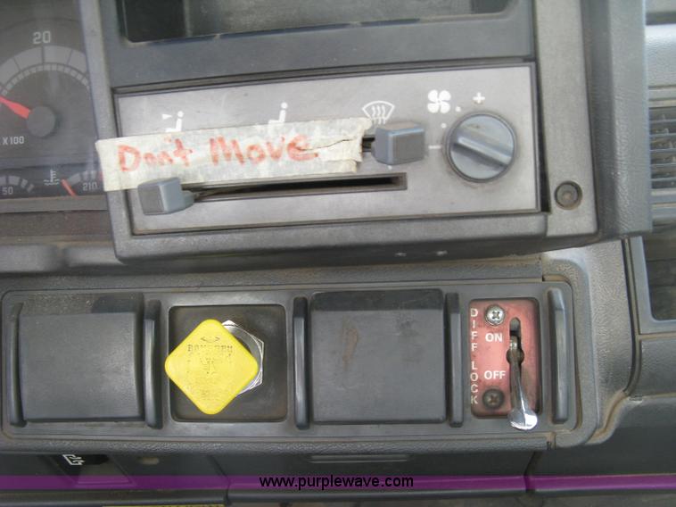 image for item E7874 1998 Chevrolet C8500 dump truck