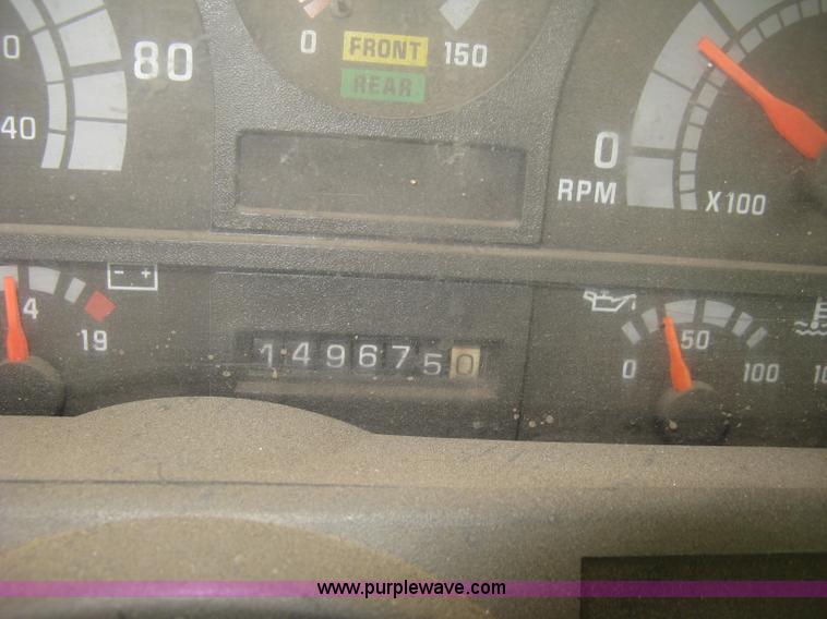 image for item E7874 1998 Chevrolet C8500 dump truck