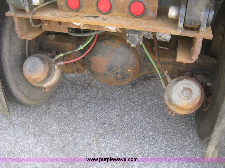 image for item E7874 1998 Chevrolet C8500 dump truck