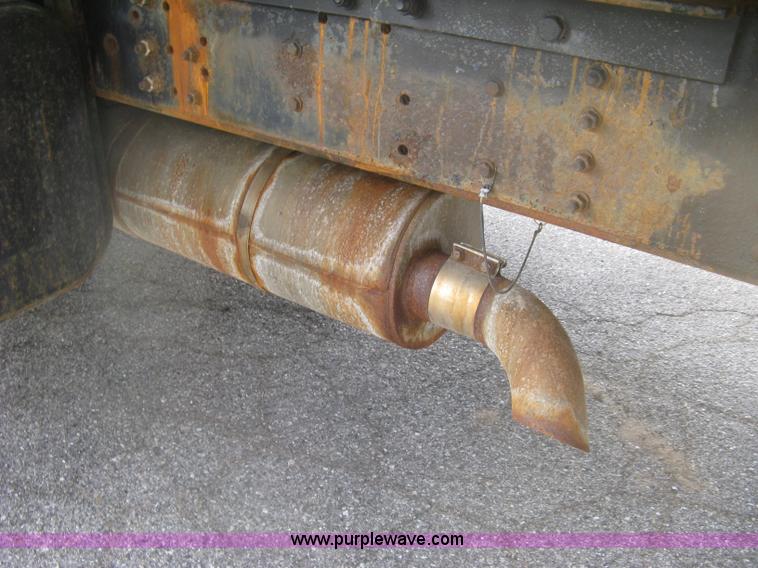 image for item E7874 1998 Chevrolet C8500 dump truck