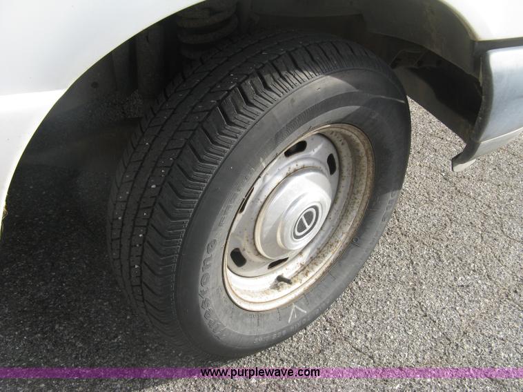 image for item E7875 1993 Ford Ranger XL pickup truck