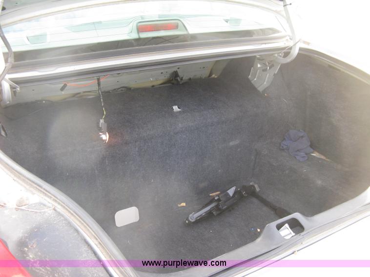 image for item E7876 2000 Ford Crown Victoria Police Interceptor