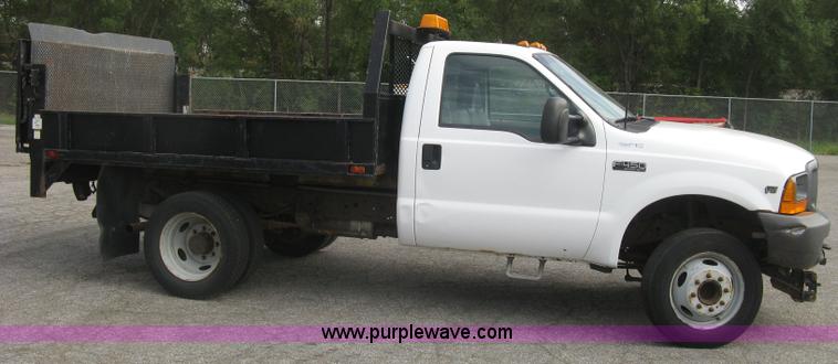 image for item E7877 2000 Ford F450 Super Duty XL flatbed truck