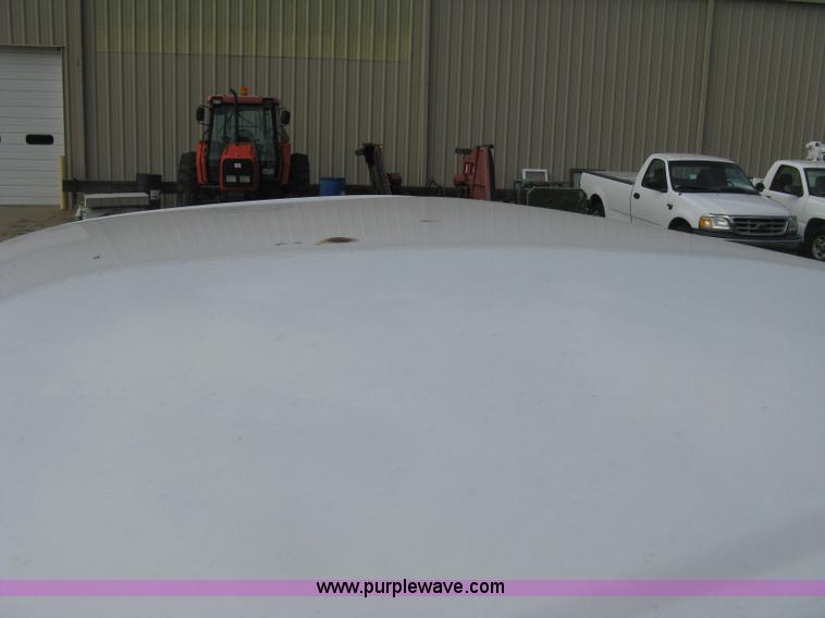 image for item E7879 2000 Ford F250 Super Duty XL pickup truck