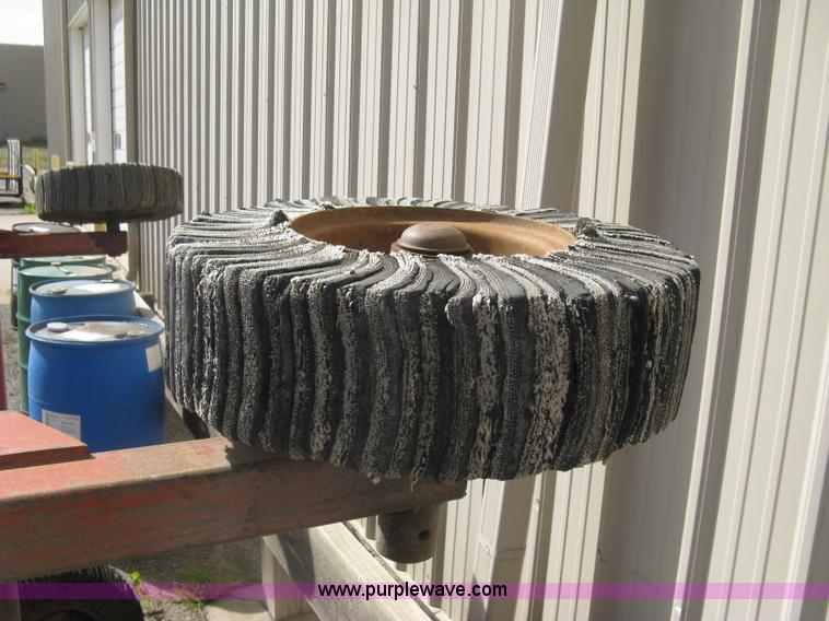 image for item E7884 1999 Rhino SR15 batwing mower