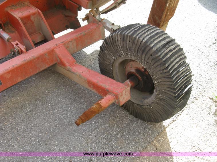 image for item E7884 1999 Rhino SR15 batwing mower