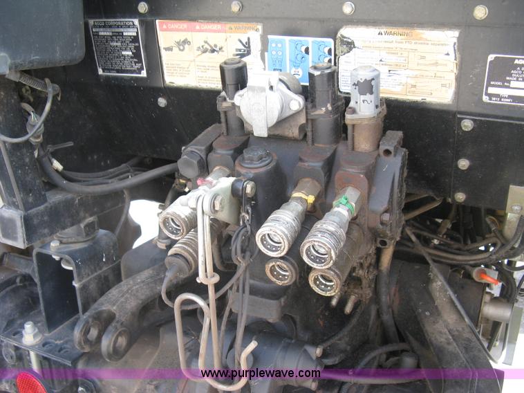 image for item E7885 1998 AGCO Allis 8745 tractor