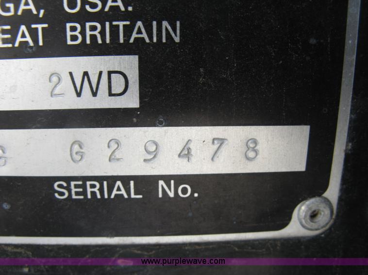 image for item E7885 1998 AGCO Allis 8745 tractor