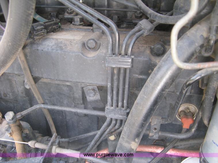 image for item E7885 1998 AGCO Allis 8745 tractor