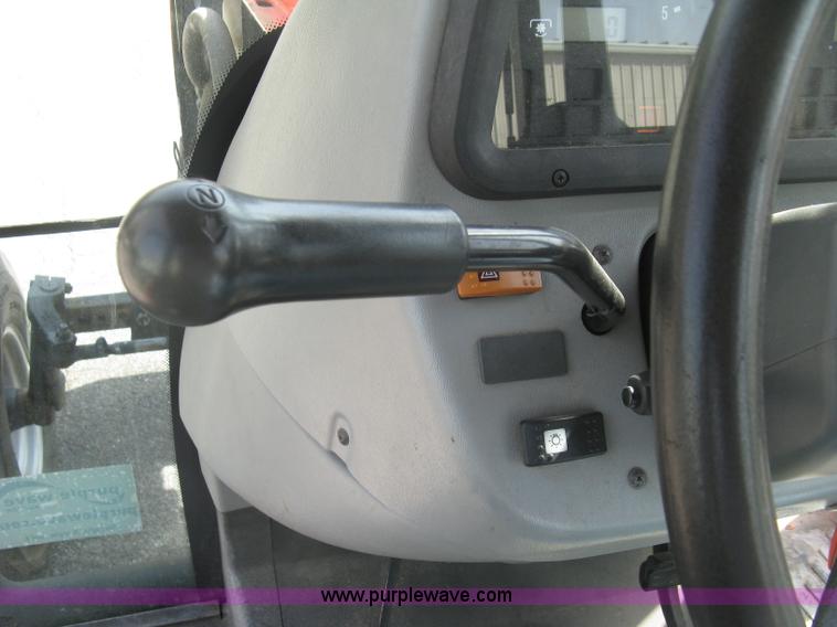 image for item E7885 1998 AGCO Allis 8745 tractor