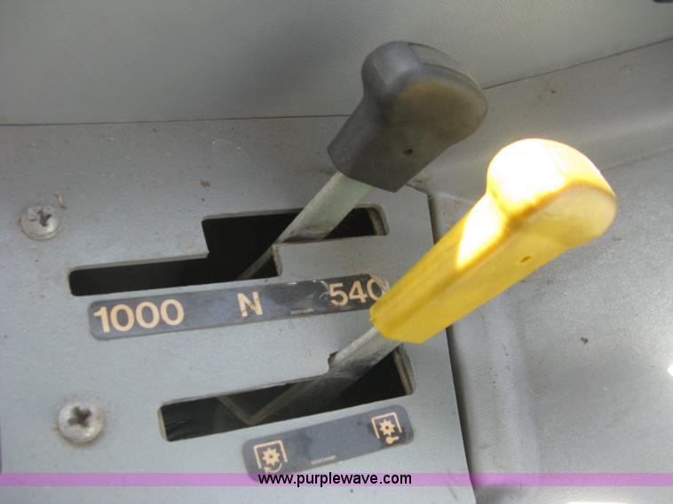 image for item E7885 1998 AGCO Allis 8745 tractor