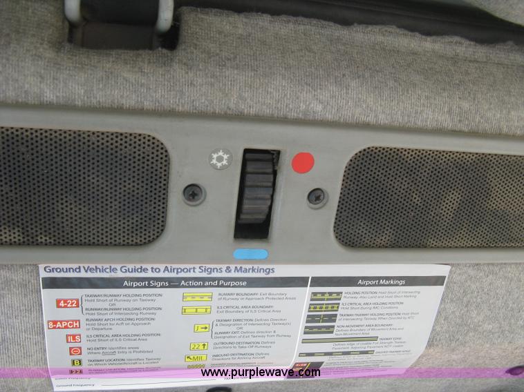 image for item E7885 1998 AGCO Allis 8745 tractor