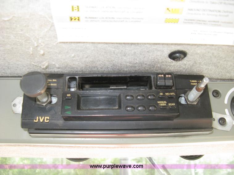 image for item E7885 1998 AGCO Allis 8745 tractor