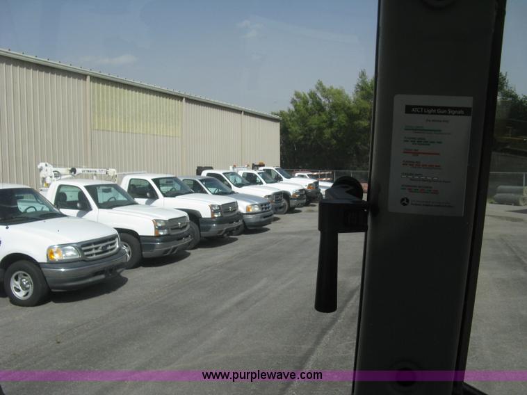 image for item E7885 1998 AGCO Allis 8745 tractor